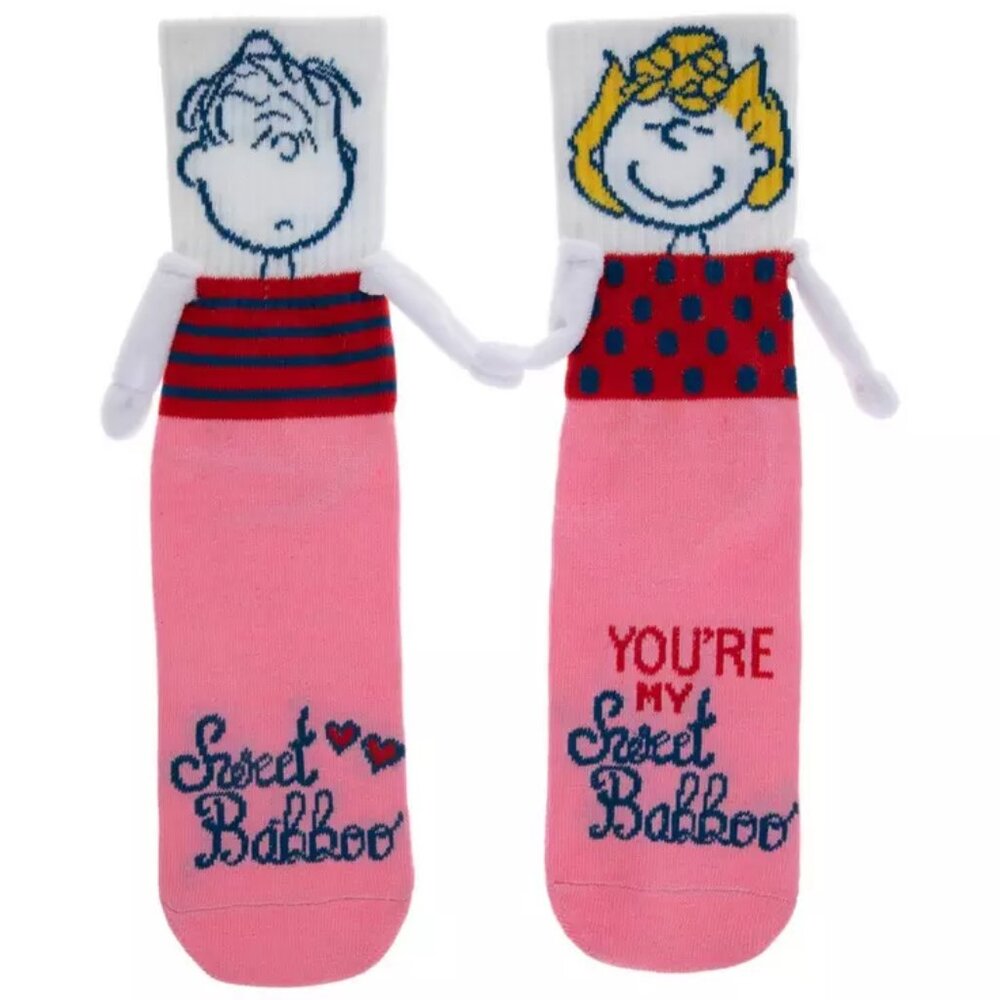 Peanuts Valentine's Day Magnetic Crew Socks - Picture 8 of 8
